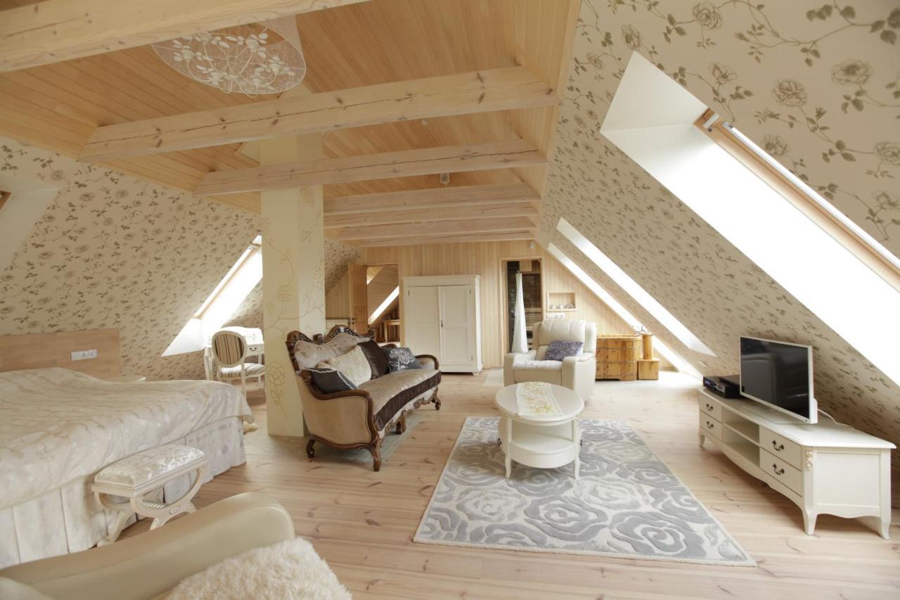 Nurka Talu Guest House Piirumi ภายนอก รูปภาพ